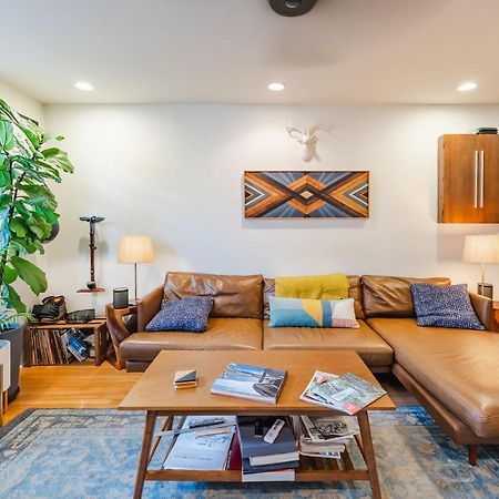 Bedroom In Thoughtfully Decorated East Passyunk Home ฟิลาเดลเฟีย ภายนอก รูปภาพ