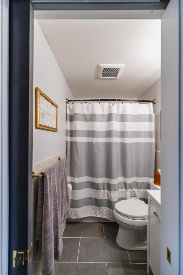 Bedroom In Thoughtfully Decorated East Passyunk Home ฟิลาเดลเฟีย ภายนอก รูปภาพ